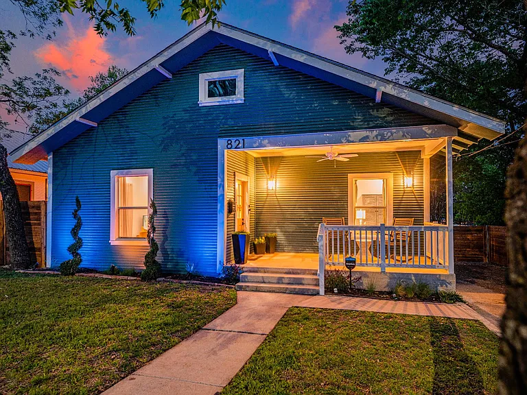 Robinson Avenue Kerrville Tx 78028 — Photo 5