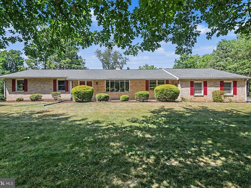 1st image of 1308 Montfort Dr