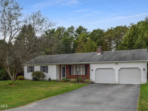 41 Hidden Hills Drive, Queensbury, NY 12804