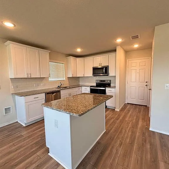 4444 Sagecroft Rd — Photo 9