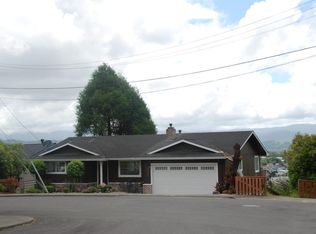 2006 Cypress Loop, Fortuna, CA 95540