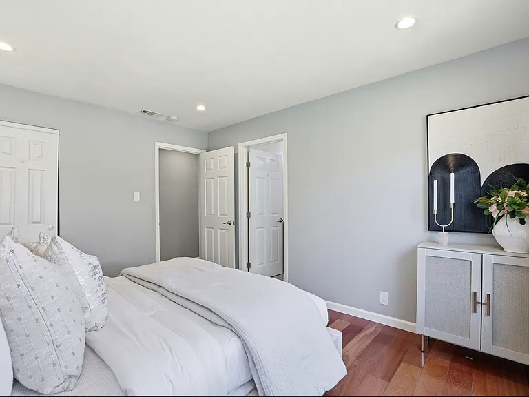 3490 Flora Vista Ave — Photo 23