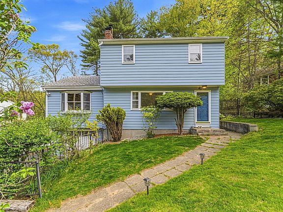 2nd image of 33 Wallace Rd