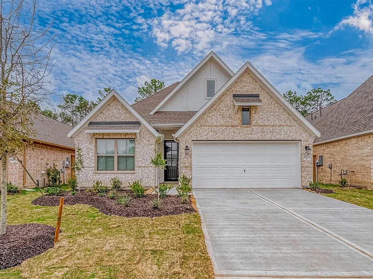 8539 International Falls Dr — Photo 1