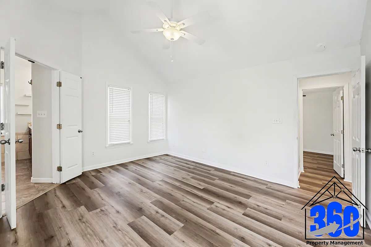 Building Photo - 711 Wakehurst Dr