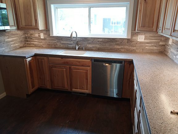 4th image of 621 W Saint Louis Ct