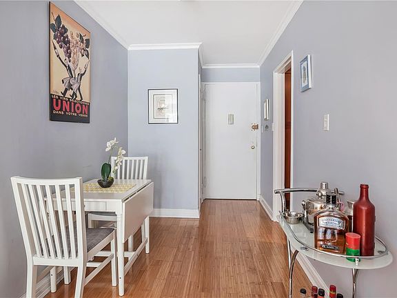 3rd image of 420 E 72nd St APT 8F