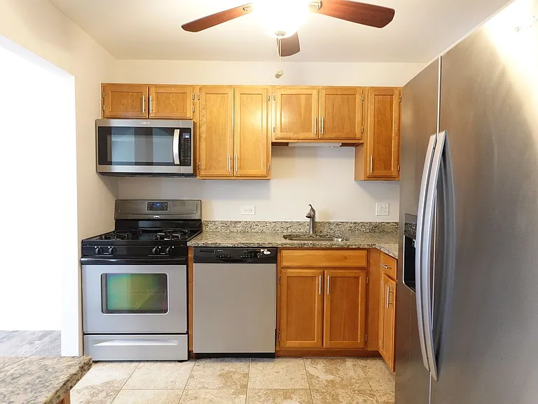 231 University Ln #D — Photo 9