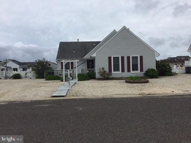 1st image of 117 Arthur Dr
