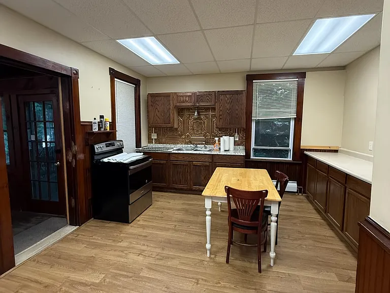 18 S Main St #2 — Photo 2