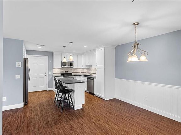 5th image of 60 Saw Mill Dr Unit 307