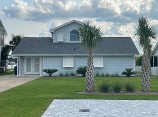 233 Old Causeway Rd, Atlantic Beach, NC 28512