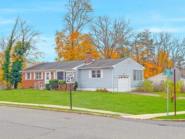 1041 Mulberry Place, Toms River, NJ 08753