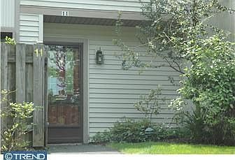 2nd image of 11 Twin Brooks Dr