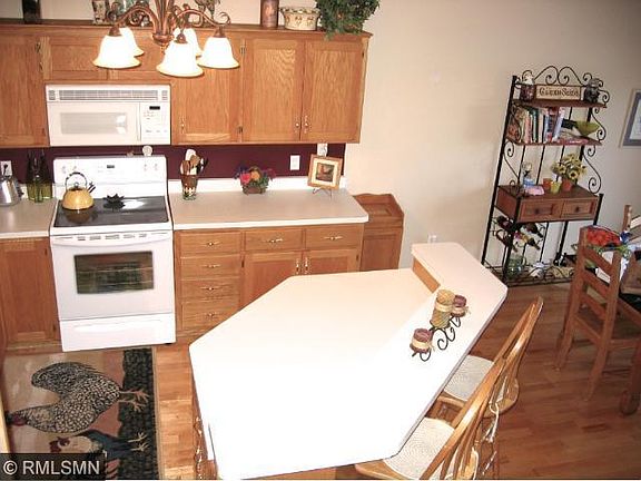 5th image of 12206 Buchanan Ct NE