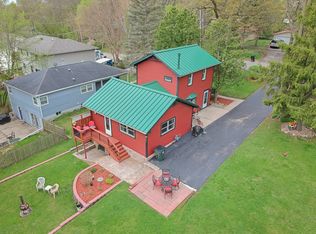 38433 N 3rd Ave, Spring Grove, IL 60081