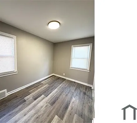 7324 Pierson St — Photo 6