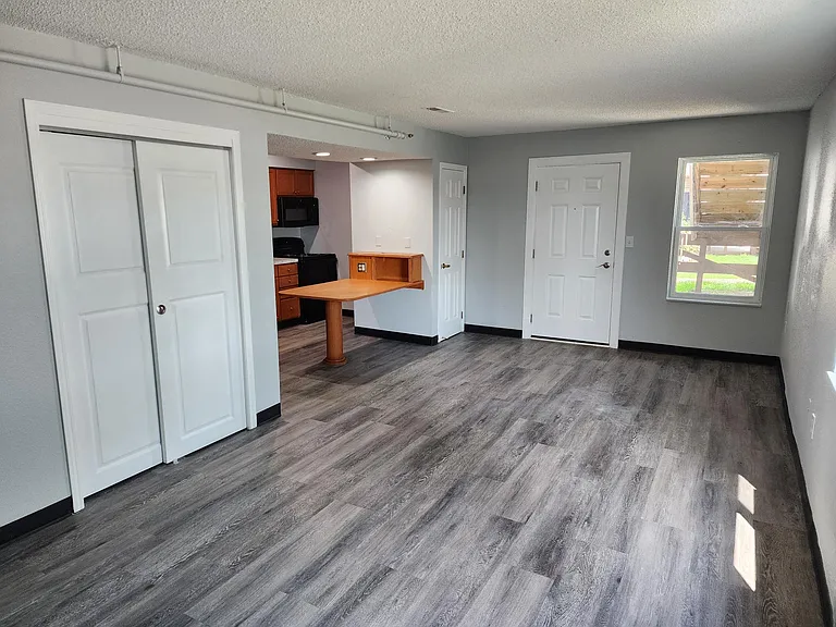 ReVi Columbus East — Photo 25