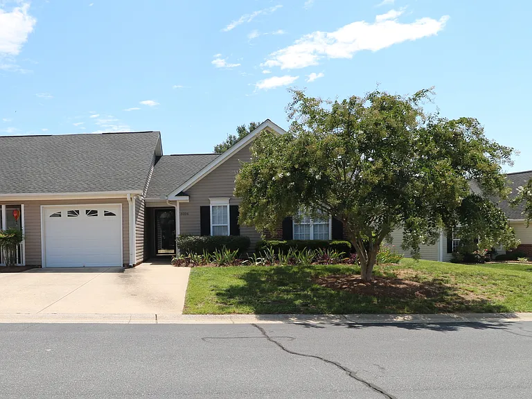 6004 Old Park Ln — Photo 2