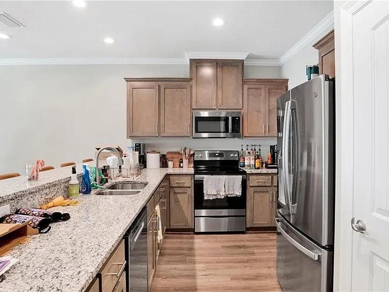 916 McNeil Ave — Photo 4