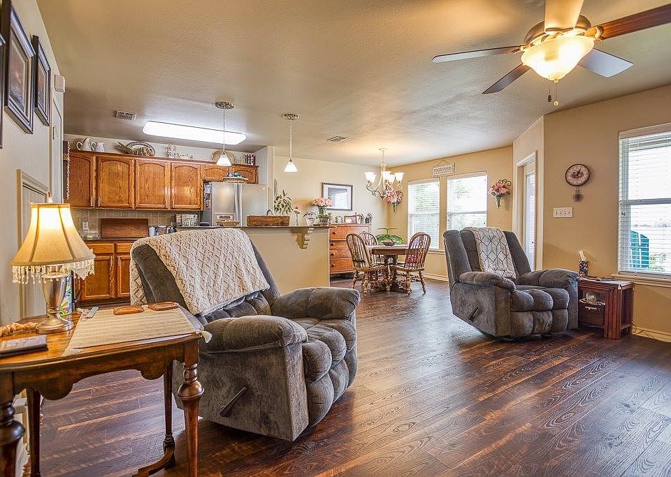 1001 Bayview Blvd Portland TX Zillow