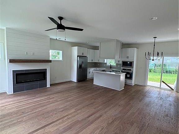 4th image of 580 Glendale Rd