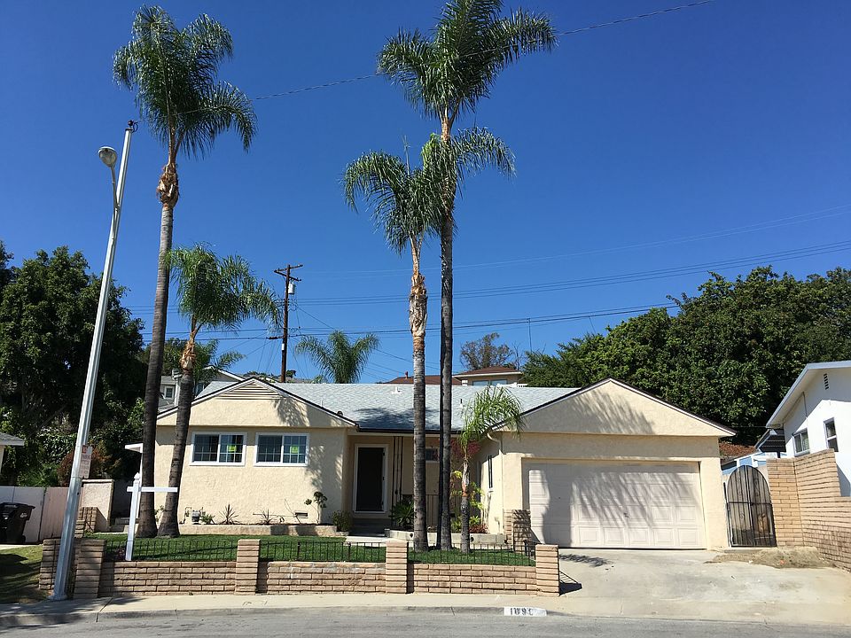 1st image of 1093 McComb Way