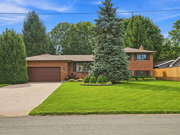 2nd image of 8 Norbert Pl
