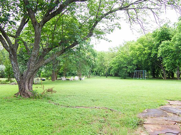 5th image of 1211 McAlpin Rd