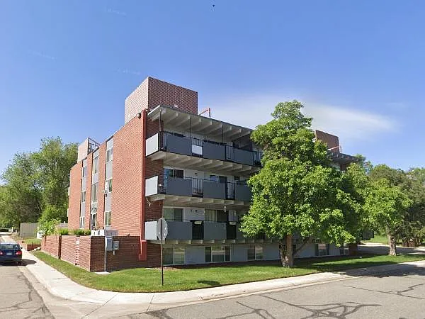 917 Sunset St - #301 — Photo 4