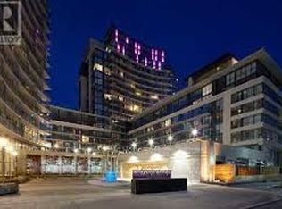 25 Capreol Ct #1502, Toronto, ON M5V 3Z7