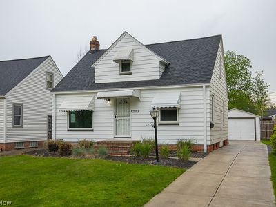 5549 Thomas St, Maple Heights, OH, 44137