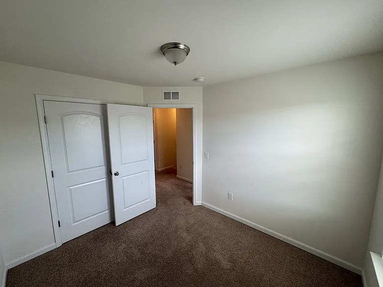 172 Drexel Ct #1 — Photo 21