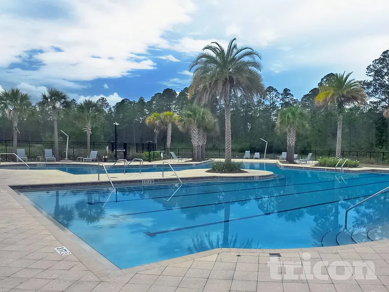 10328 Pavnes Creek Dr — Photo 13