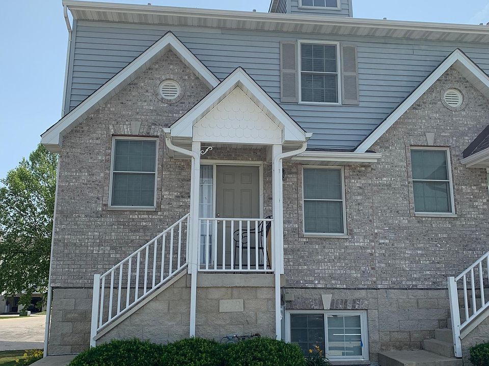 2nd image of 418 N Grainger Ln