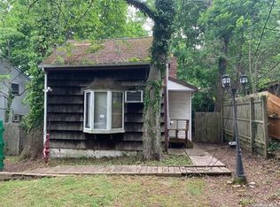 53 Nautilus Dr, Rocky Point, NY 11778