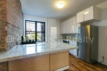 Rented by Dream Space Realty