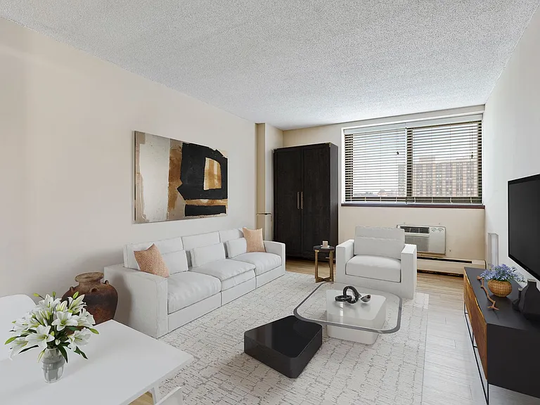 Rivergate Apartments — Photo 61