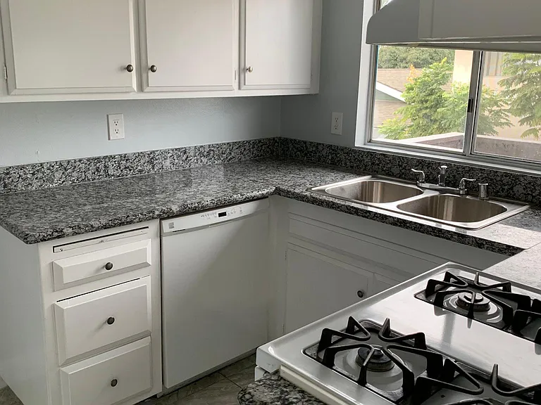 200 S Delano St #3 — Photo 10