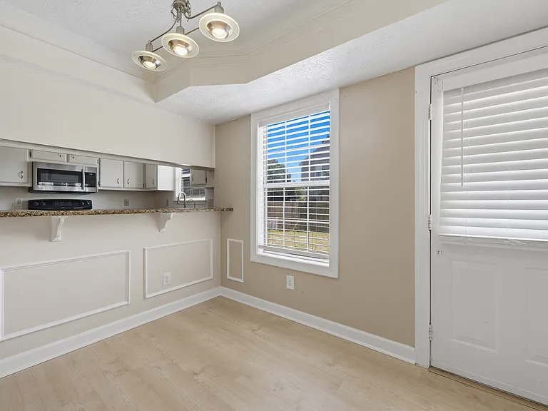 2 Compton Ct — Photo 7