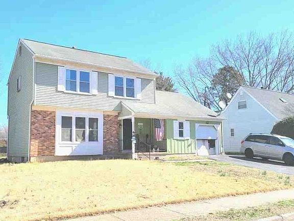 2nd image of 135 Quail Hollow Dr