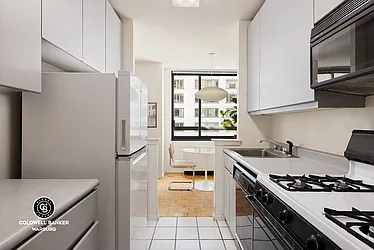 Sold by Coldwell Banker Warburg