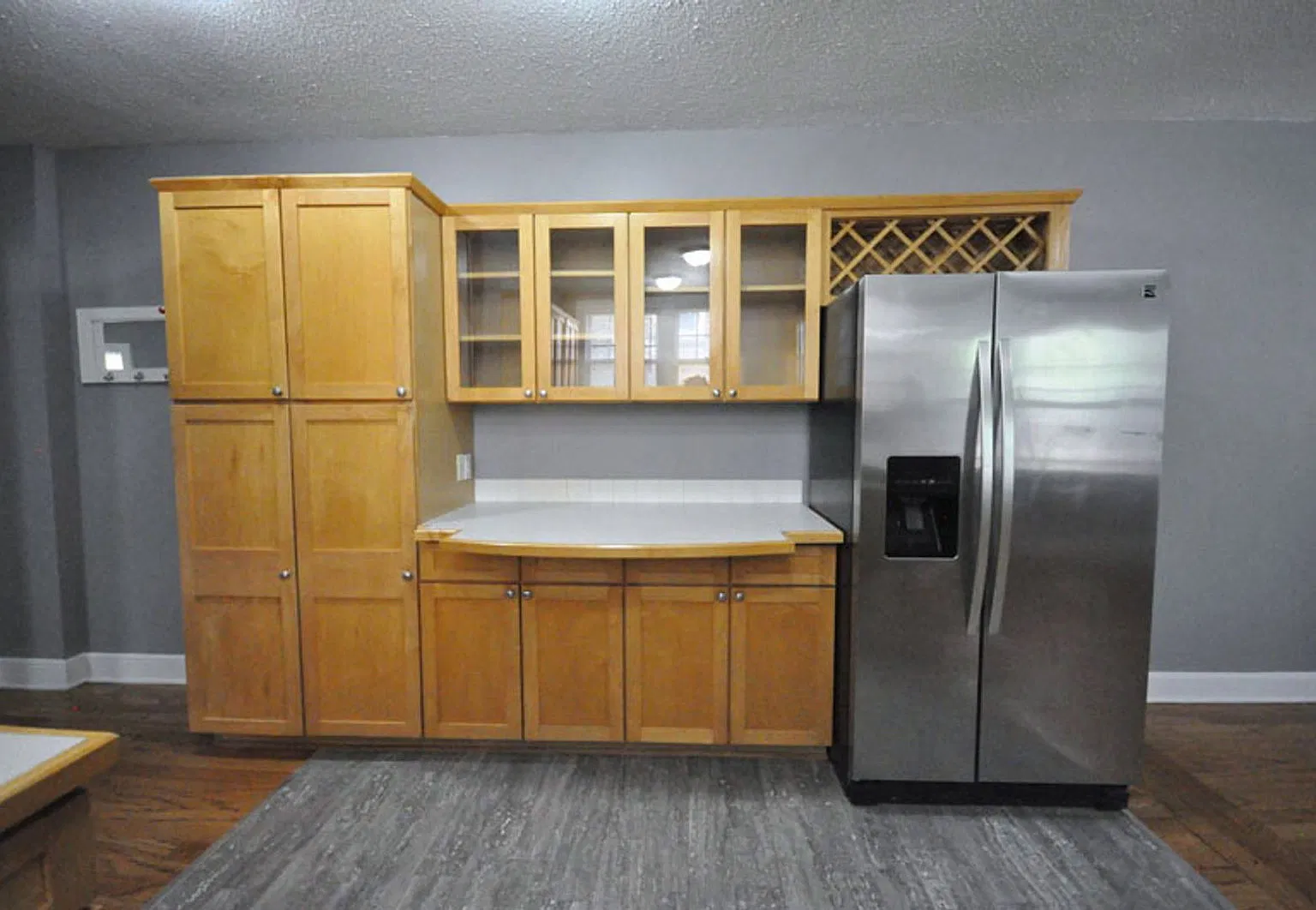 5 bed, 2.0 bath, $3,225 — Photo 3