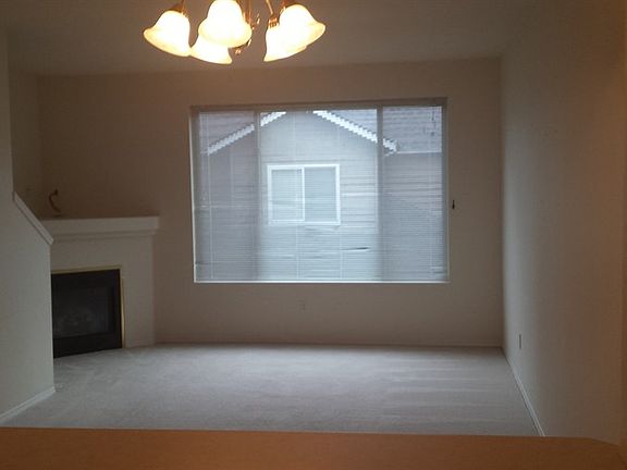 5th image of 14721 1st Ln NE Unit 103