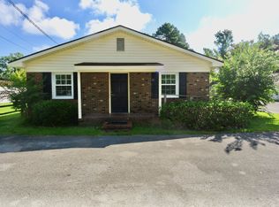 1212 Highland Ave, New Bern, NC 28562