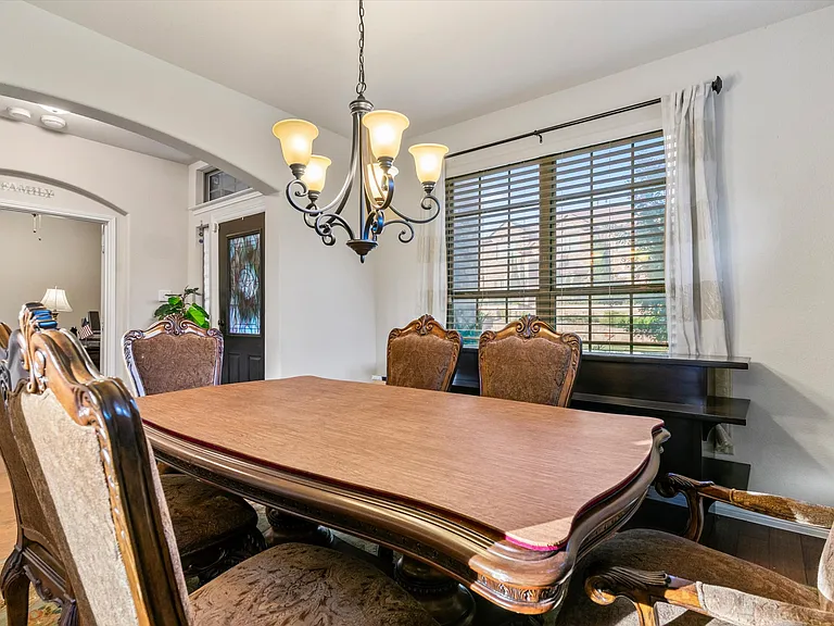 5733 Coleto Creek Cir — Photo 17