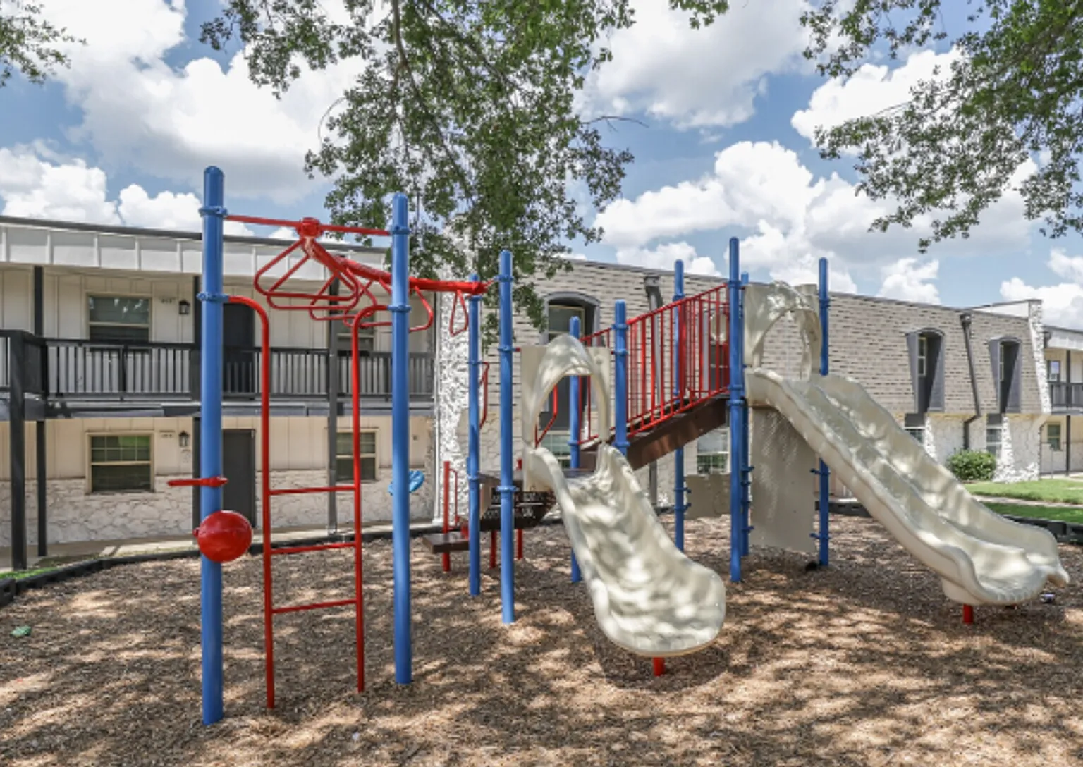 Autumn Ridge Apartments — Photo 4