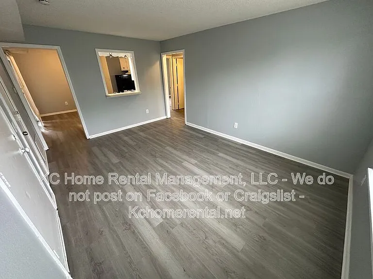 818 Rosewood St #B — Photo 8