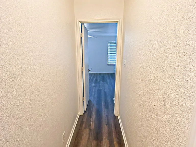 3949 Wensledale Dr — Photo 17