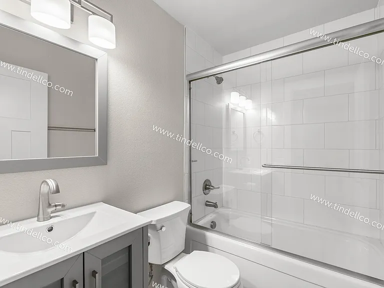 8019 SW 35th Ave — Photo 16